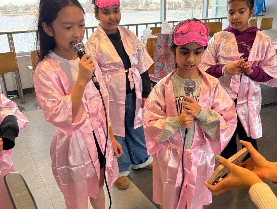 karaoke sing-along KIDS SPA PARTY