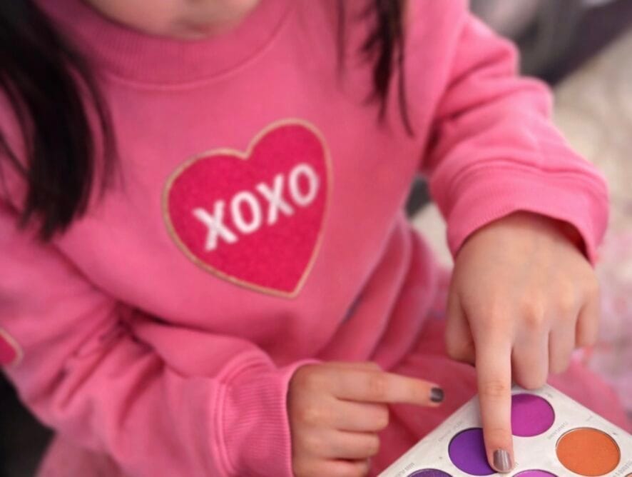 KIDS MAKEUP PAMPER PARTY IN WINNIPEG CANADA
